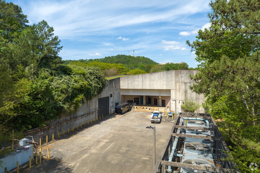 More Photos Of 3196 Highway 280 S, Birmingham Medical For Lease