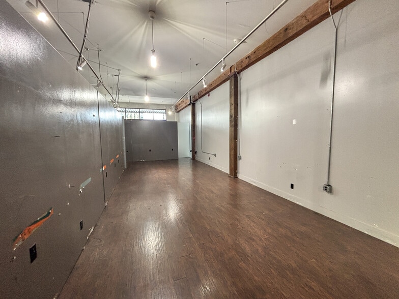 More Photos Of 255 Liberty St NE, Salem Office For Lease