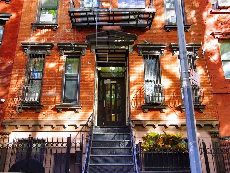 More Photos Of 417 E 9th St, New York Apartments For Sale
