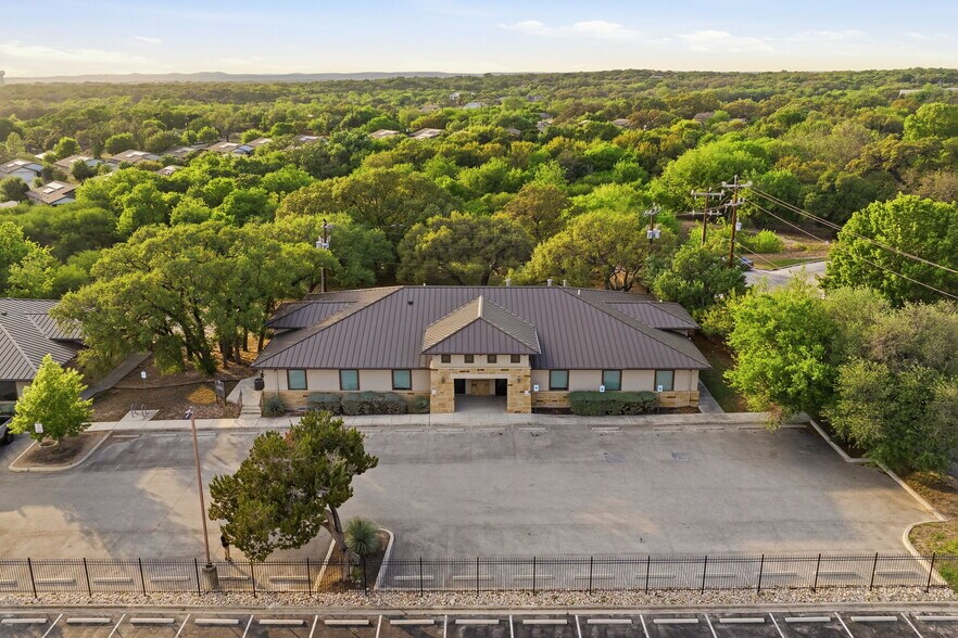 More Photos Of 10007 Huebner Rd, San Antonio Office For Sale