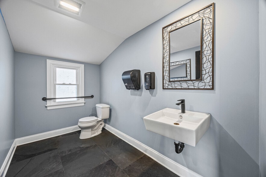 More Photos Of 955 E Henrietta Rd, Rochester Medical For Sale