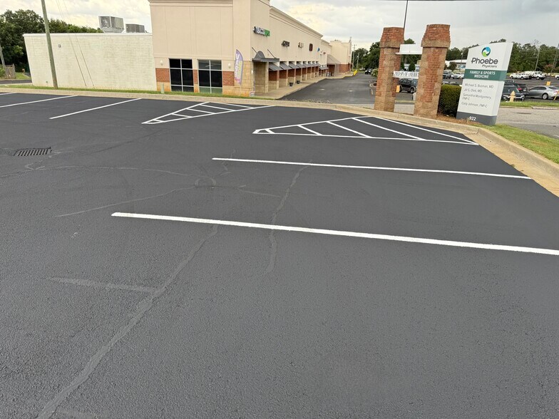 More Photos Of 922 E Jefferson St, Americus Medical For Lease