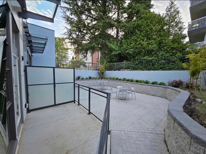 More Photos Of 5535 Hastings St, Burnaby Apartments For Lease