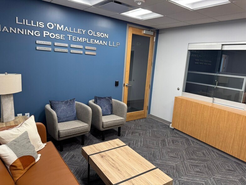 More Photos Of 501-505 5th Ave, Des Moines Office For Lease