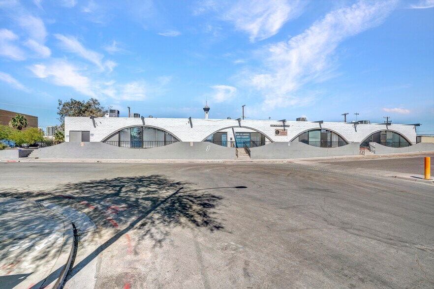 More Photos Of 1120 Almond Tree Ln, Las Vegas Loft Creative Space For Sale