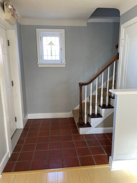 More Photos Of 4142 Crescent Dr, Saint Louis Medical For Sale