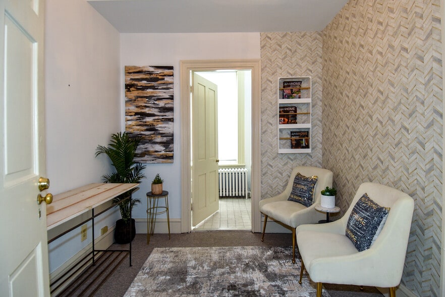 More Photos Of 109 S Fairfax St, Alexandria Office For Sale