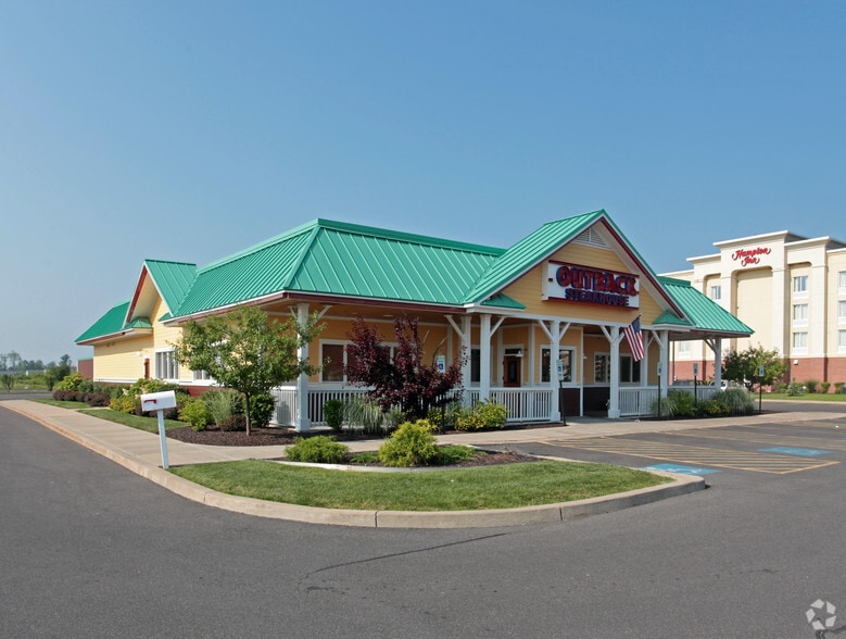 Primary Photo Of 3946 State Route 31, Liverpool Restaurant For Sale