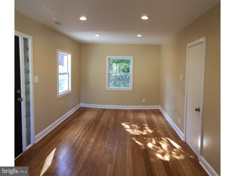 More Photos Of 841 Edge Hill Rd, Glenside Apartments For Sale