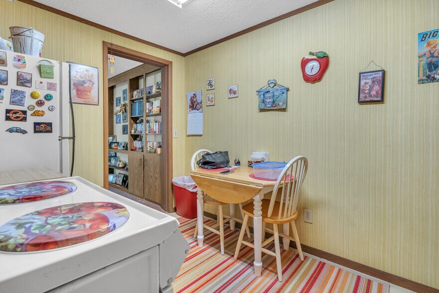 More Photos Of 3033 S P St, Elwood Apartments For Sale