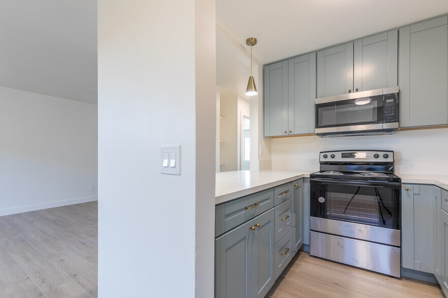 More Photos Of 9249 Birch St, Spring Valley Apartments For Sale
