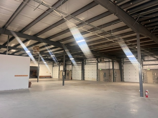 More Photos Of 205 Woodcreek Dr, Michigan City Warehouse For Lease