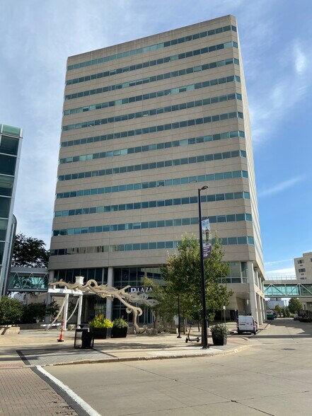 More Photos Of 425 2nd St SE, Cedar Rapids Office For Sale