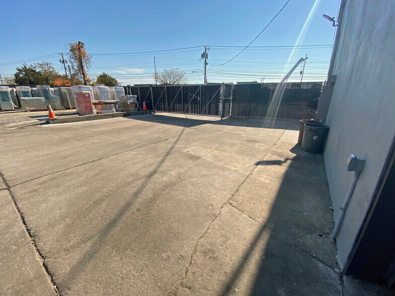 More Photos Of 1013 Long Island Ave, Deer Park Auto Salvage Facility For Sale