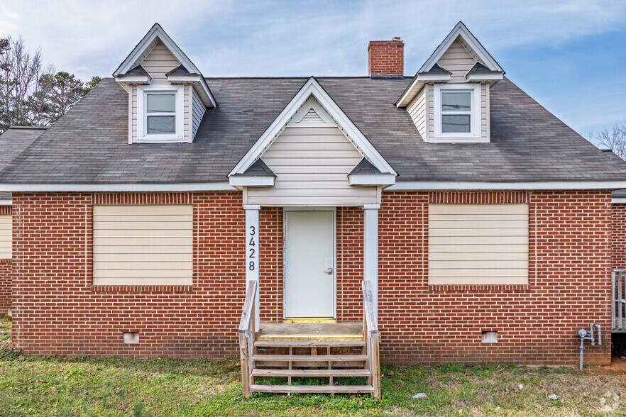 More Photos Of 3428 NC Highway 8, Lexington Storefront For Lease