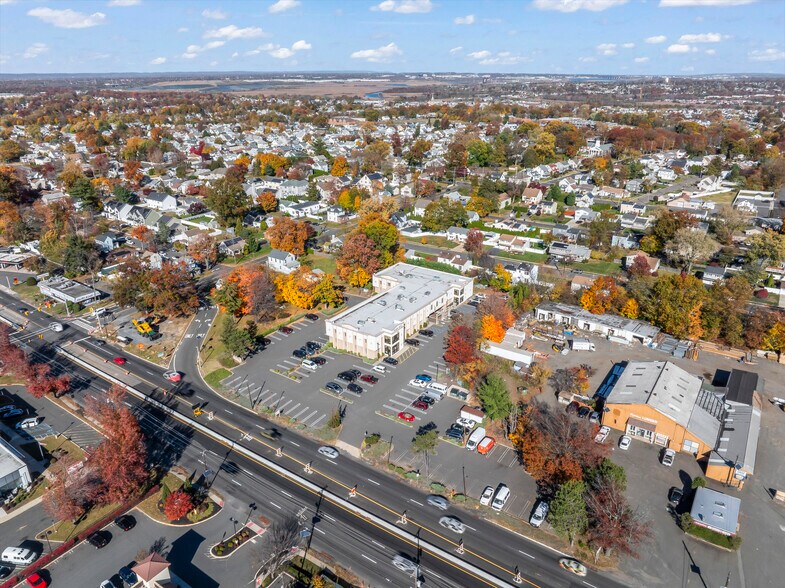 More Photos Of 646 State Route 18, East Brunswick Office For Lease