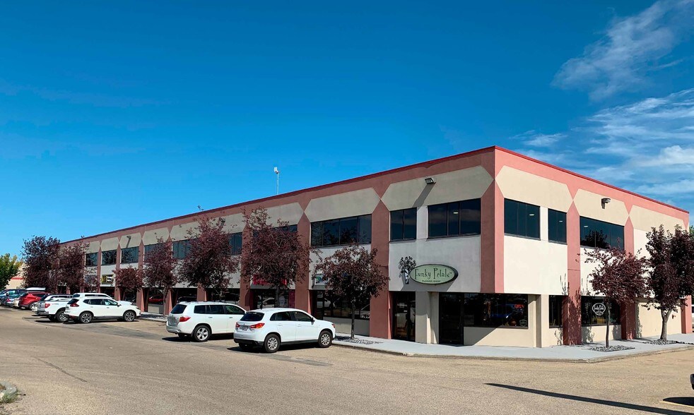 More Photos Of 41 Broadway Blvd, Sherwood Park Storefront For Lease