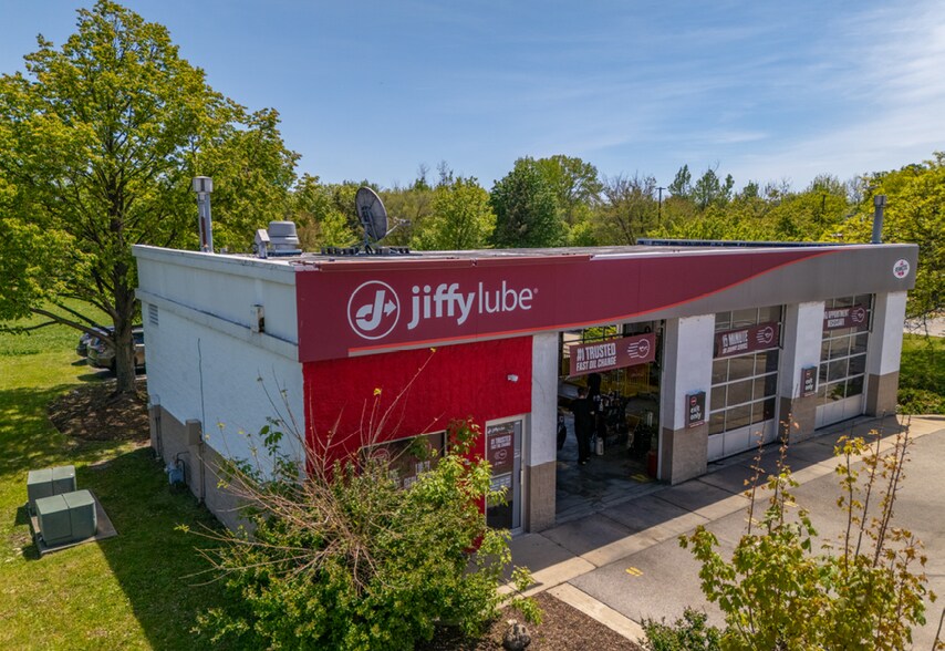 Primary Photo Of 445 S Mclean Blvd, Elgin General Retail For Sale