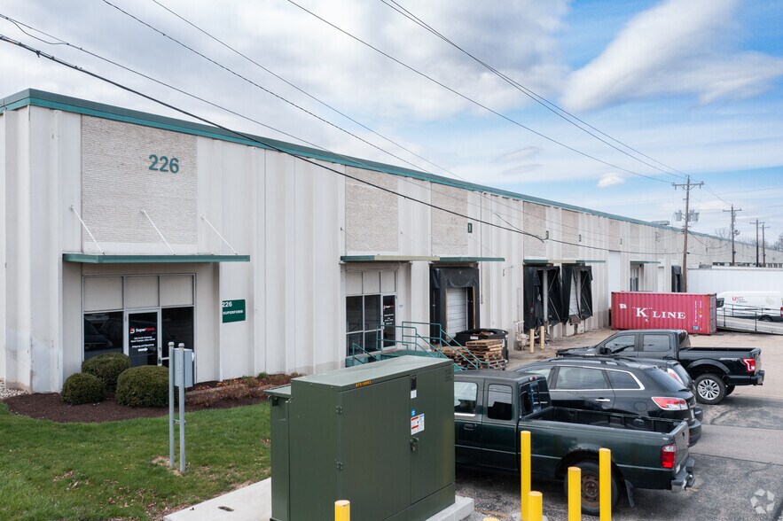 Primary Photo Of 226-236 Circle Freeway Dr, West Chester Warehouse For Lease