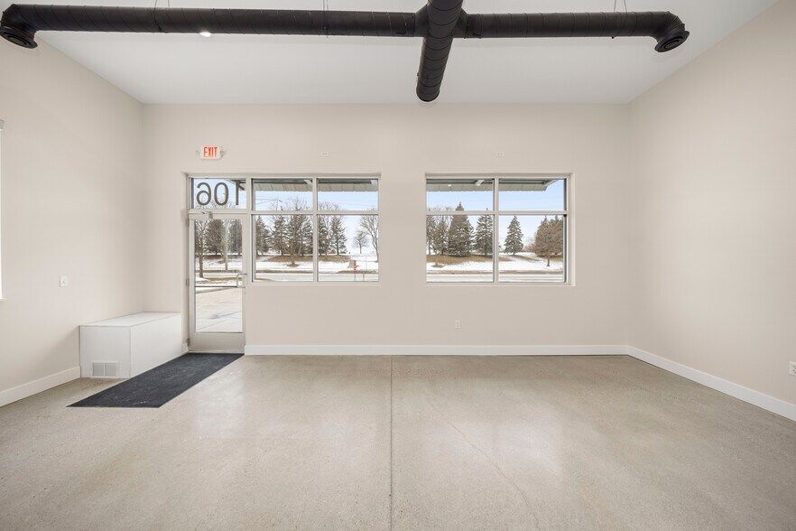 More Photos Of 3462 Greenfield rd, Berkley Medical For Lease