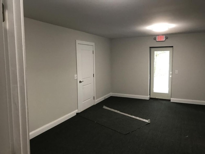 More Photos Of 2627 Holly St, Holly Springs Office Residential For Sale