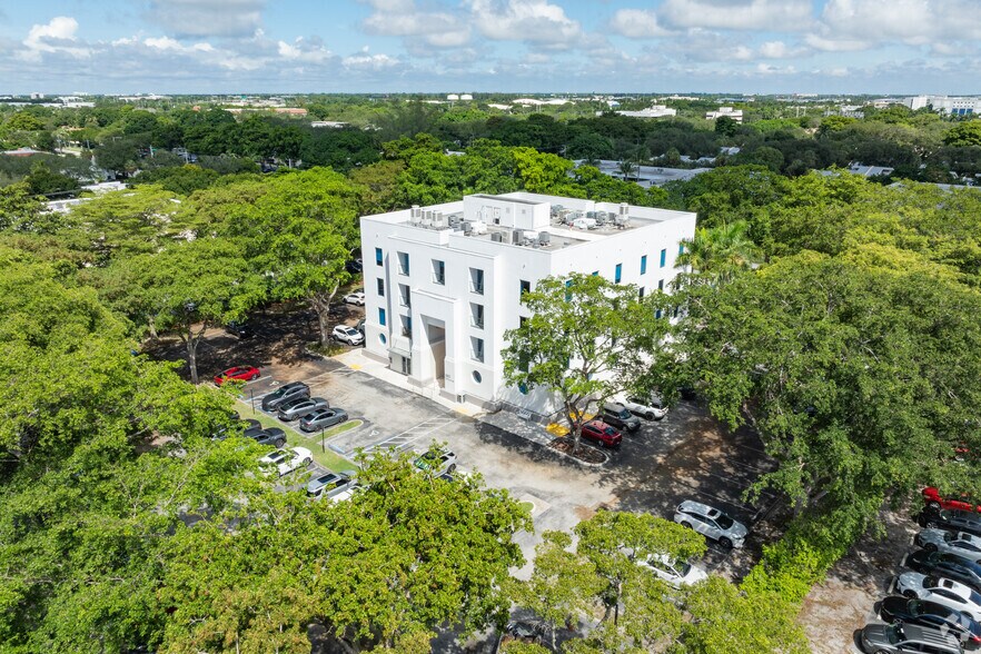 More Photos Of 880 NW 13th St, Boca Raton Medical For Lease
