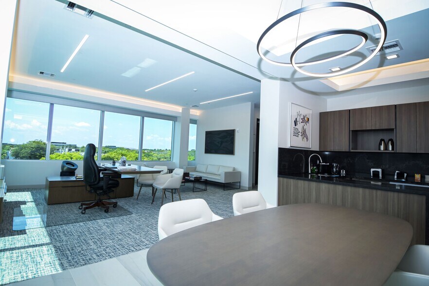 More Photos Of 7920 Miami Lakes Drive West, Miami Lakes Office For Lease