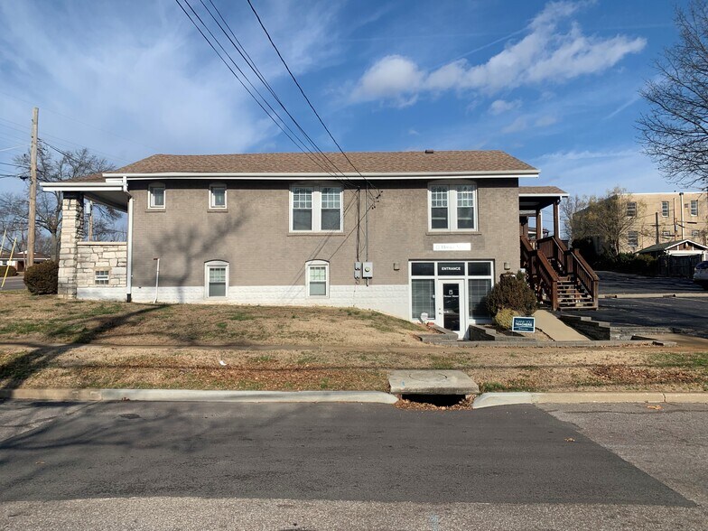 More Photos Of 1530 S Big Bend Blvd, Richmond Heights Loft Creative Space For Lease