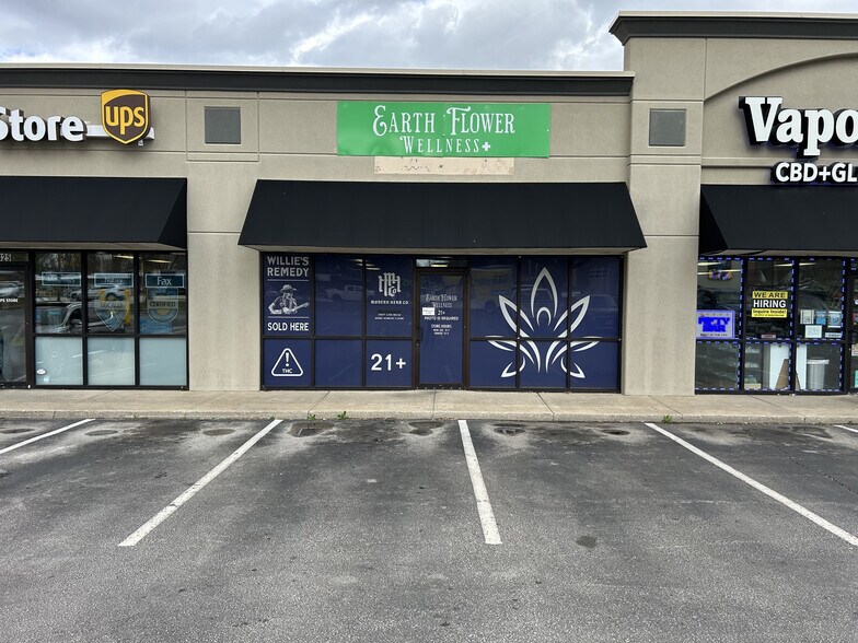 More Photos Of 1315-1325 W Sunshine St, Springfield Storefront For Lease