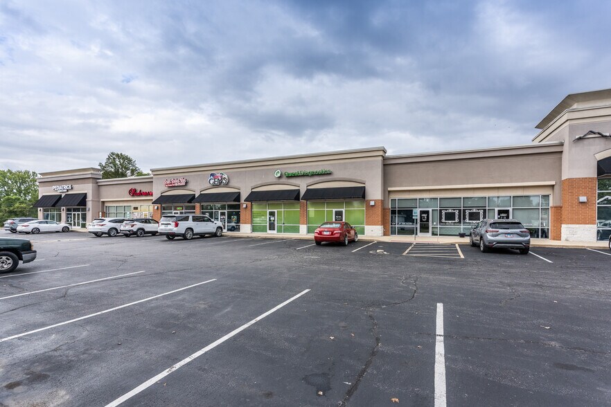 More Photos Of 3030 Frank Scott Pky W, Belleville Unknown For Lease