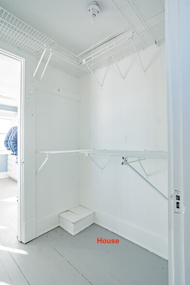 More Photos Of 8758 IN-9, Pendleton Light Manufacturing For Sale