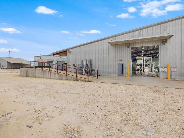 More Photos Of 7207 W FM 696, Elgin Industrial For Sale
