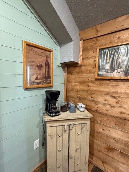 More Photos Of 111 E Grove St, Caledonia General Retail For Sale