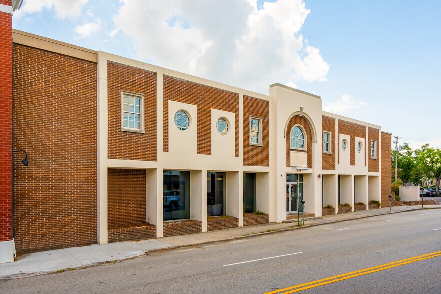 More Photos Of 276 East Bay St, Charleston Storefront Retail Office For Lease