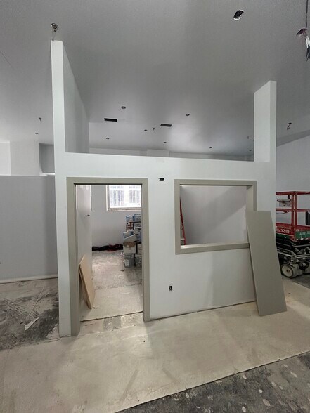 More Photos Of 1001-1003 Walnut St, Kansas City Office For Lease