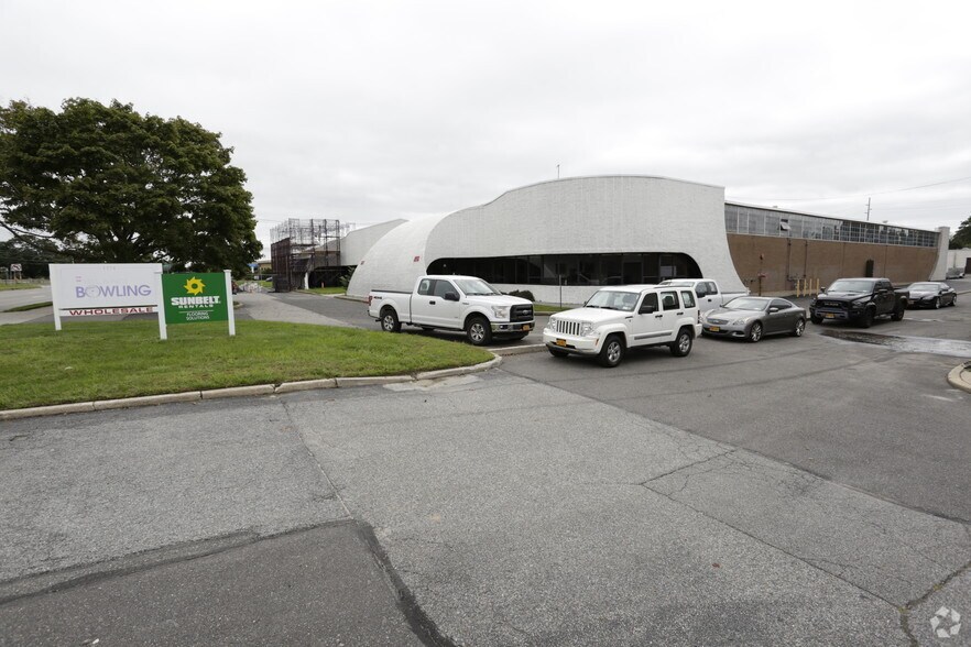 More Photos Of 1172-1176 Route 109, Lindenhurst Warehouse For Lease