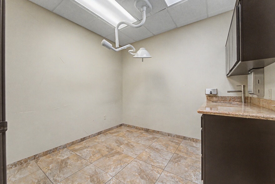 More Photos Of 1166 Live Oak Blvd, Yuba City Medical For Lease