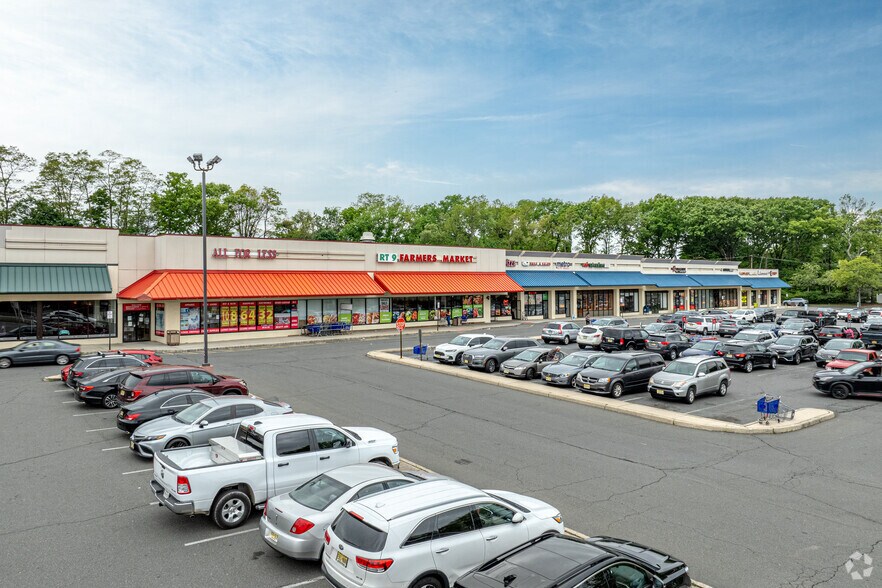 More Photos Of 960 US Highway 9, South Amboy General Retail For Lease
