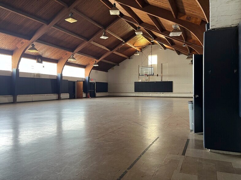 More Photos Of 474 Wantagh Ave, Levittown Religious Facility For Sale