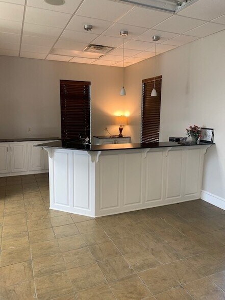 More Photos Of 5702 Mancuso Ln, Baton Rouge Medical For Sale