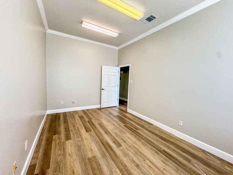 More Photos Of 2251 Double Creek Dr, Round Rock Medical For Lease