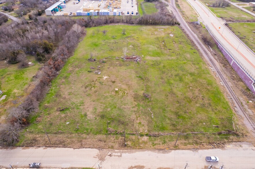 More Photos Of 500 E Grove St, Terrell Land For Sale