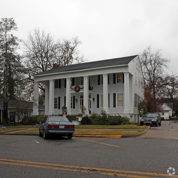 Primary Photo Of 2606 8th St, Tuscaloosa Office Residential For Sale