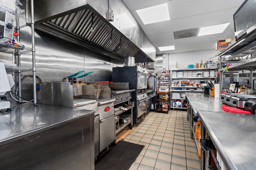 More Photos Of 2943 Upper Mountain Rd, Sanborn Restaurant For Sale