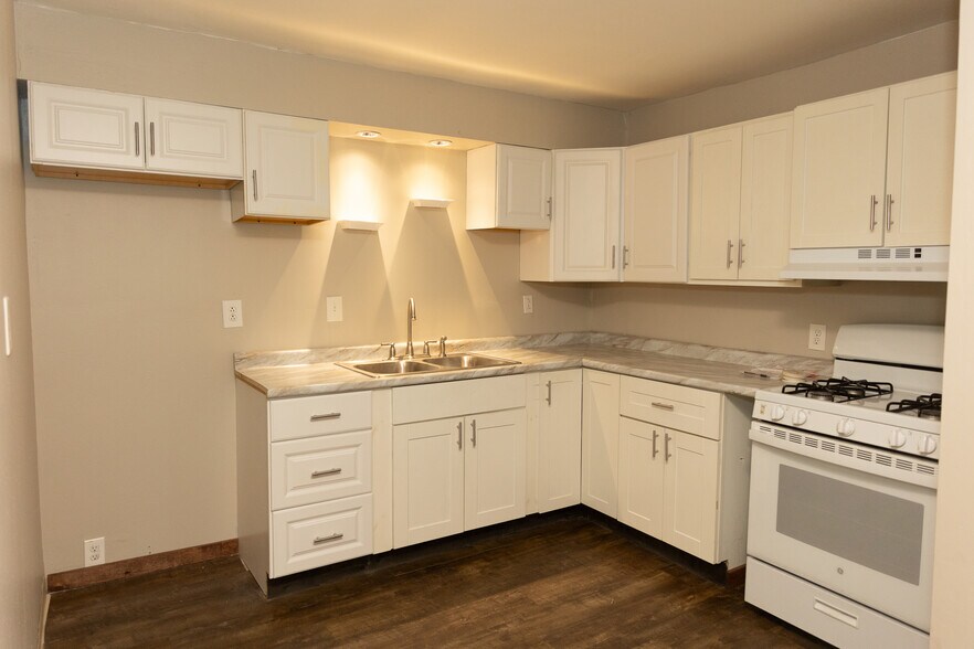 More Photos Of 125 E Main St, Titusville Apartments For Sale