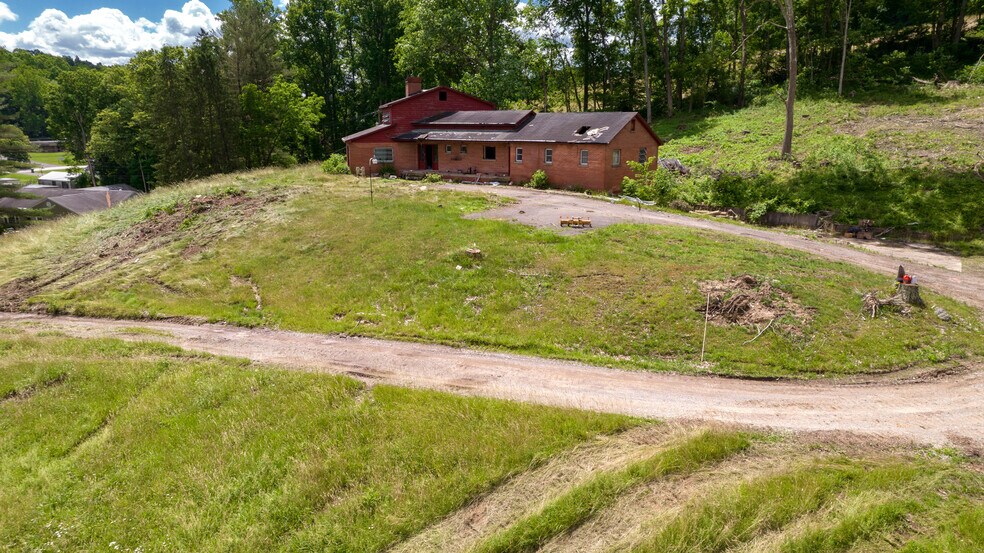 More Photos Of 192 Pool Dr, Mount Clare Land For Sale