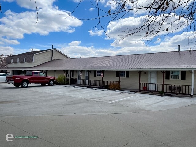 Primary Photo Of 3906 E Main St, Knoxville Apartments For Sale