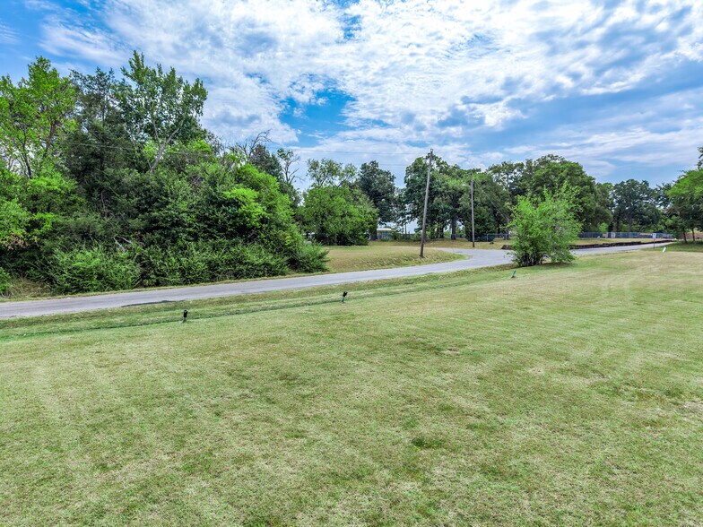 More Photos Of 0 Frank St, Terrell Land For Sale