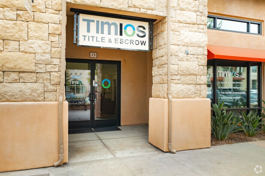 More Photos Of 211 Village Commons Blvd, Camarillo Storefront Retail Residential For Sale