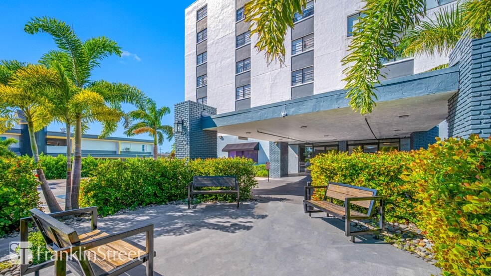 More Photos Of 1520 Jeffords St, Clearwater Apartments For Sale